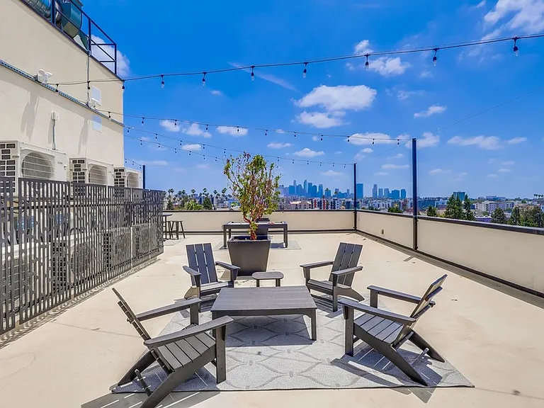 Lux Lofts LA — Photo 59