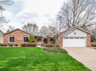 45164 Riveredge Dr, Plymouth, MI 48170