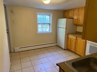 471 Community Dr, Manhasset, NY 11030