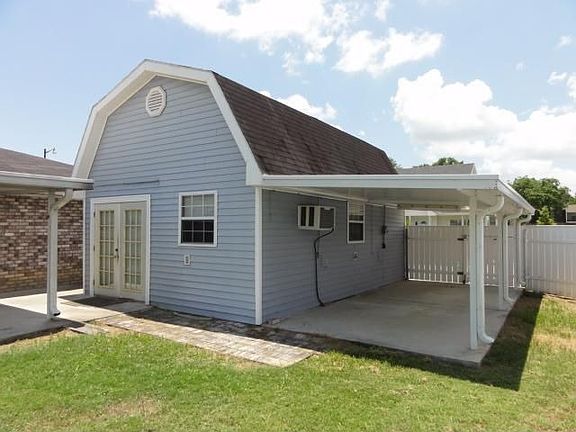 2nd image of 109 Ashley Dr