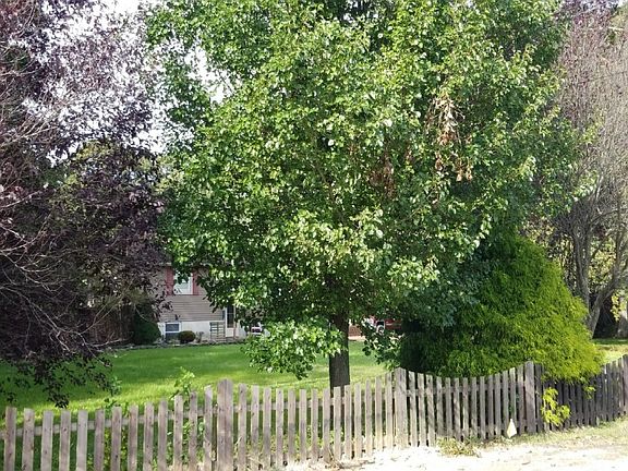 2nd image of 233 Co Op Dr