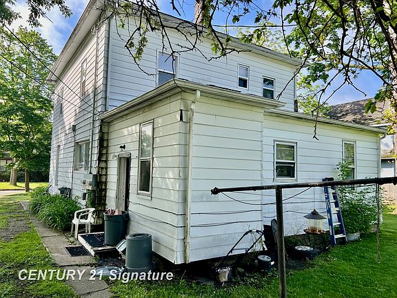 3rd image of 515 N Harrison St