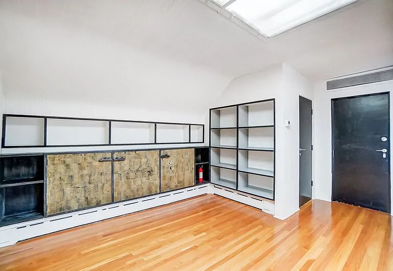 2881 Observatory Ave #2 — Photo 51