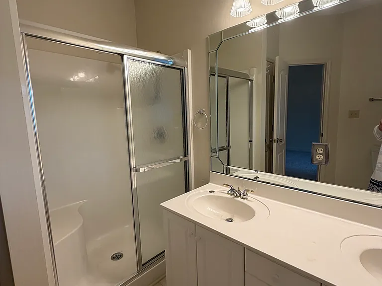 200 Willow Green Dr #B — Photo 20