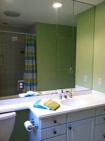 7925 Sagamore Dr — Photo 3
