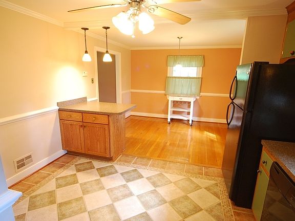 5th image of 517 Bayliss Dr
