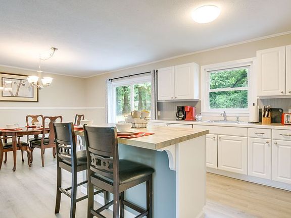 4th image of 1806 Thurn Dr