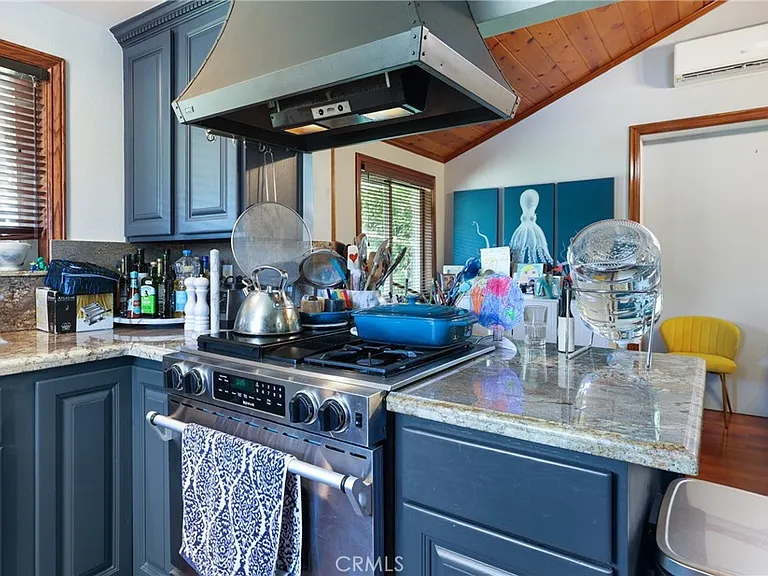 2642 Westminster Pl — Photo 14