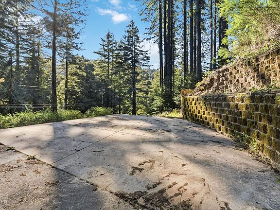 2nd image of 315 Alder Rd