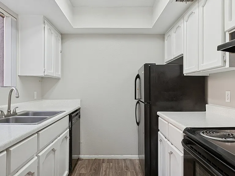 Bridge Lane Apartment Homes — Photo 22