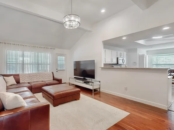 4443 Cinnabar Dr, Dallas, TX 75227