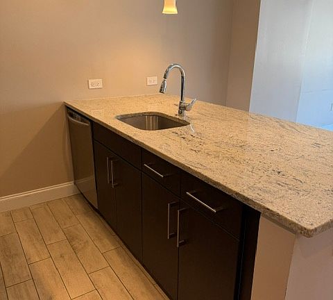 2nd image of 1702 Park Ave #701