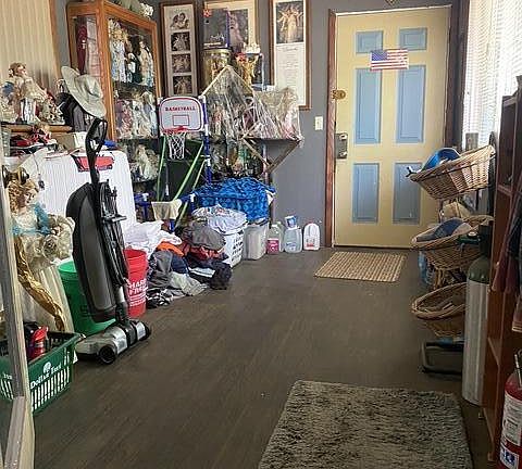 5th image of 50 Emerald Ave