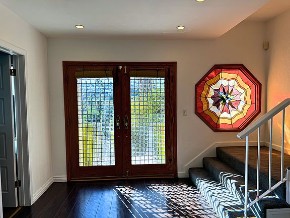 5th image of 21801 Martinez St
