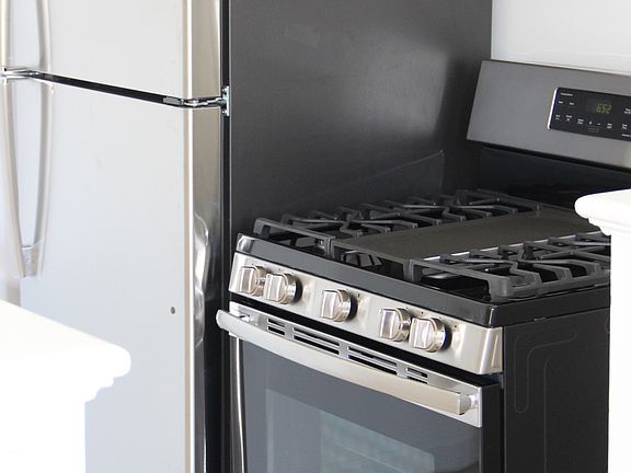 2nd image of 1754 N Serrano Ave #102