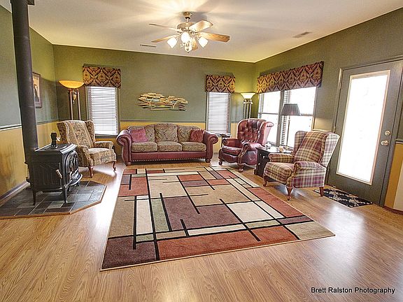 4th image of 17 Ila Ln