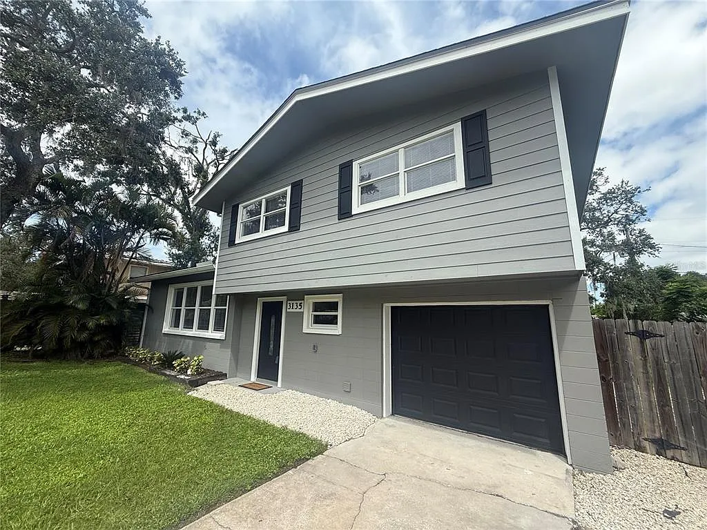 3 bed, 2.5 bath, 1502 sqft, $3,250 — Photo 3