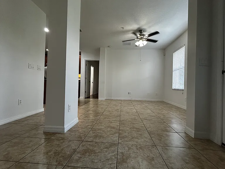 9659 Tivoli Villa Dr — Photo 7