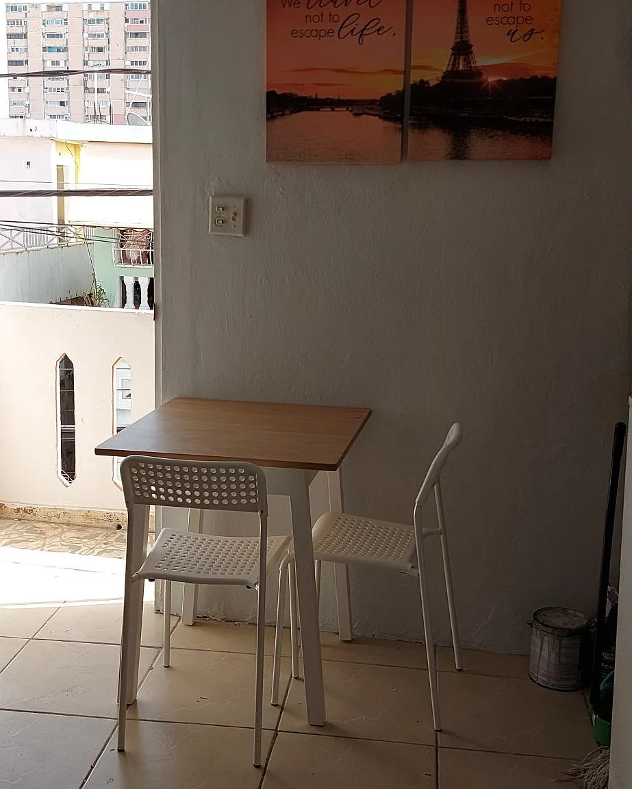 1 bed, 400 sqft, $1,200 — Photo 4