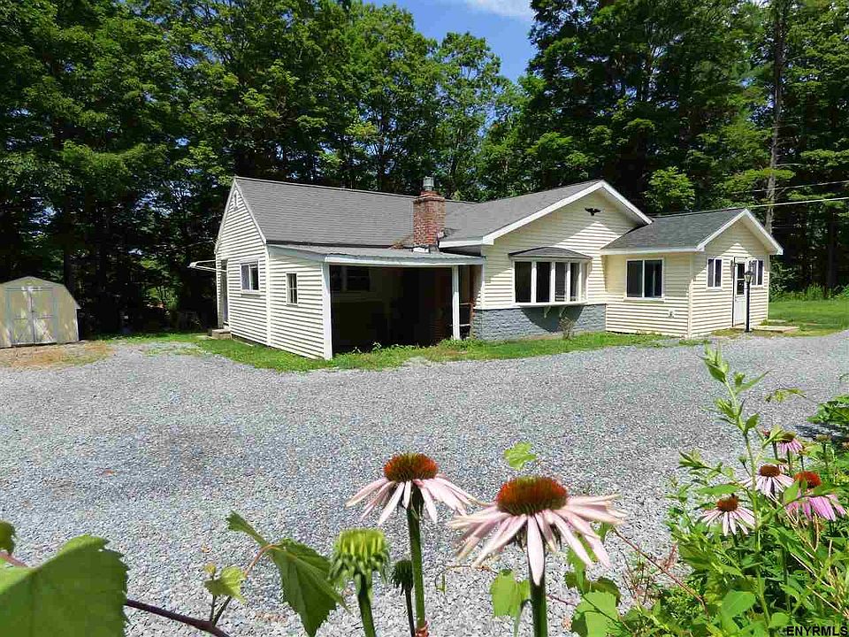 1st image of 25 Pearce Ln