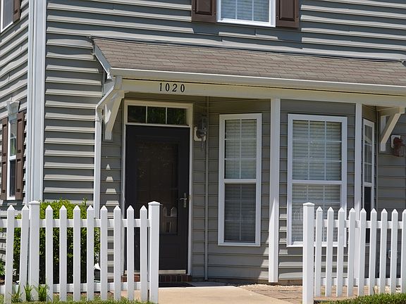 2nd image of 1020 Teton Cir #1