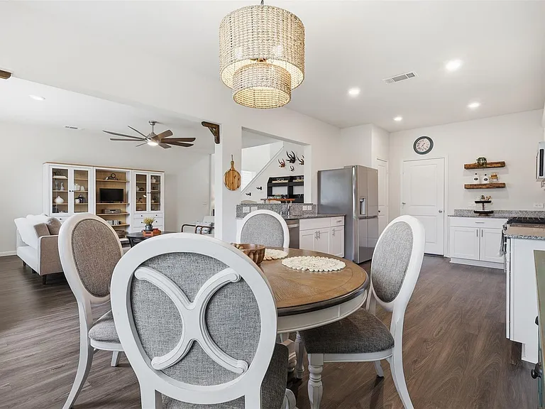 11739 Armadale Dr — Photo 8