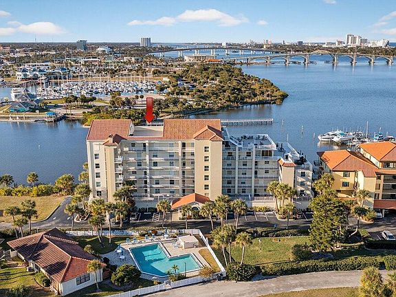 4th image of 522 Marina Point Dr