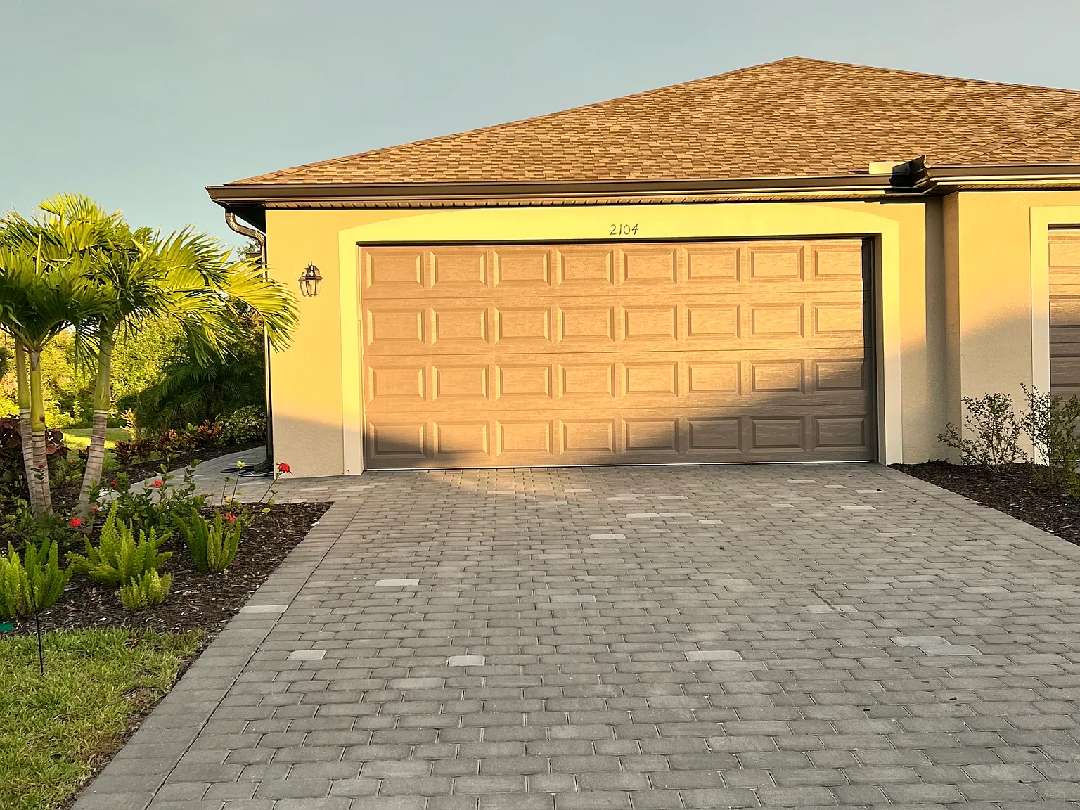 2104 Bonito Way — Photo 3