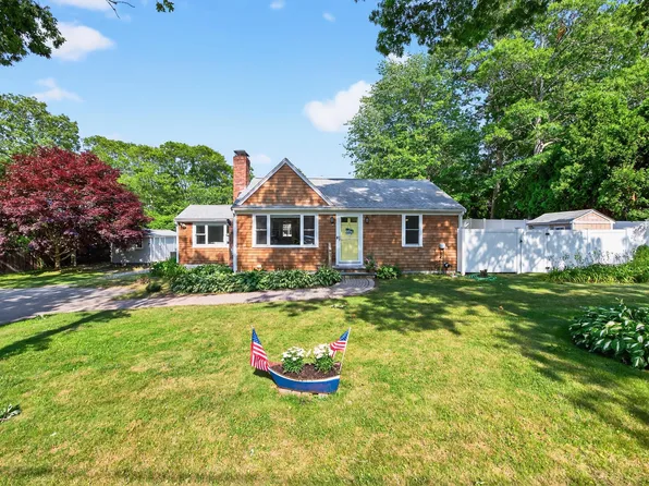 24 Tabor Road, Forestdale, MA 02644