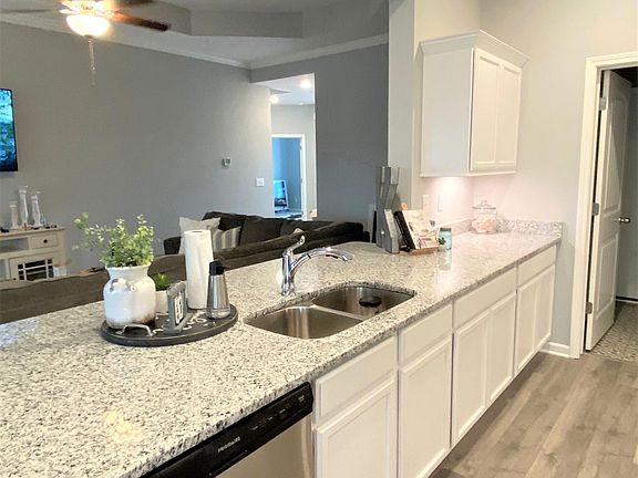 4th image of 1514 Grassypointe Ct