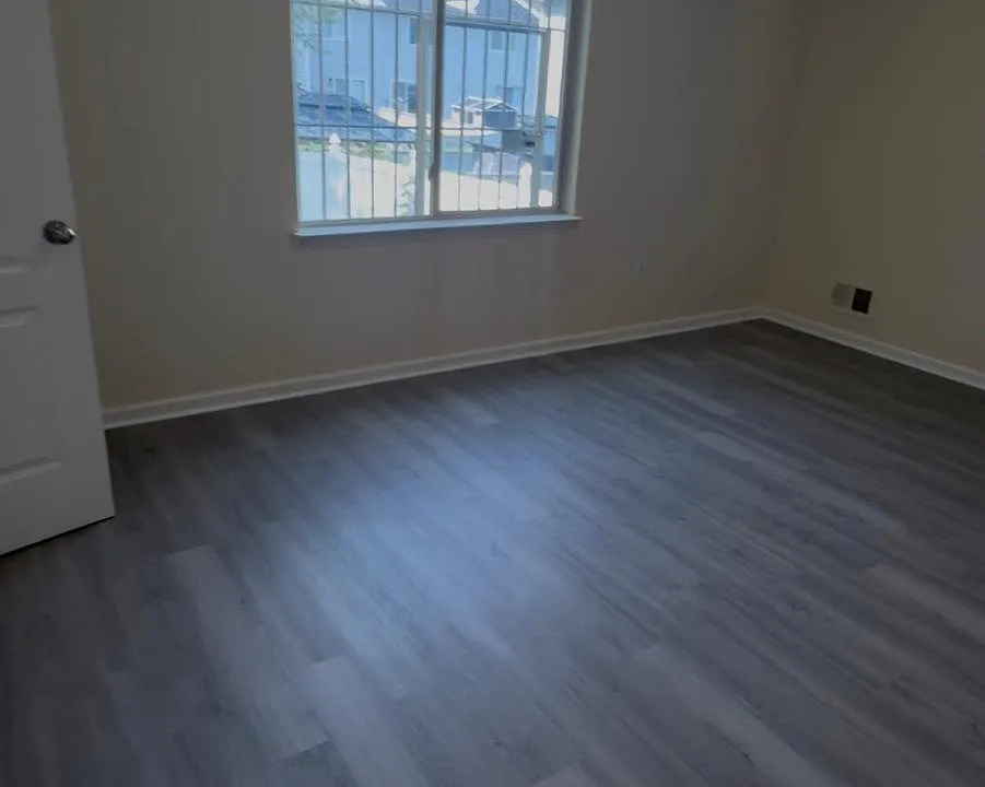 18 Housman Ave #1