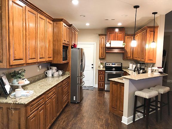 2nd image of 288 Lauren Ln