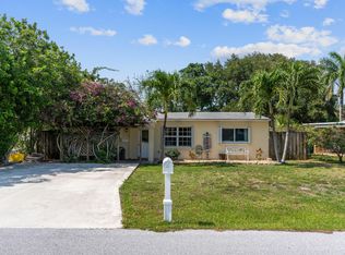 135 SW 10th Ave, Boynton Beach, FL 33435