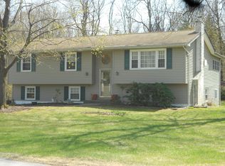 17 Greenfield St, Poughkeepsie, NY 12603