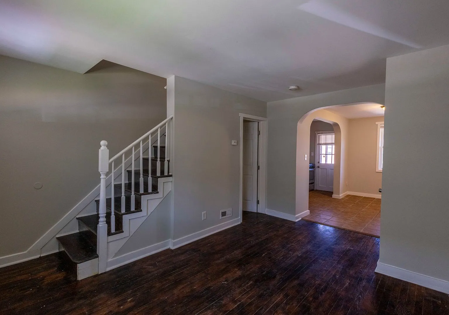 Charming 2BD/1BA Townhome in Morrell Park, MD! — Photo 4