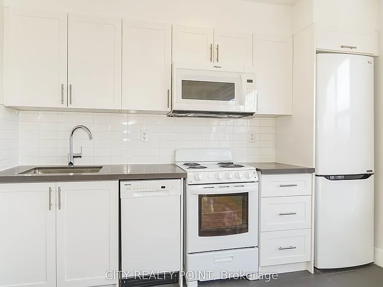 1545 Bathurst St #202 — Photo 9