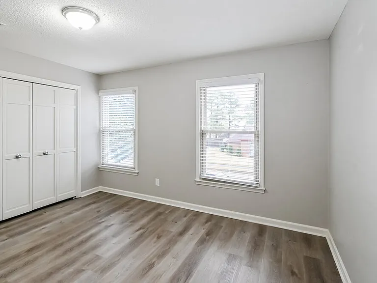 7069 Cutter Mill Rd — Photo 17