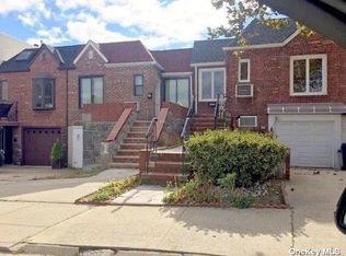 6812 60th Rd, Maspeth, NY 11378