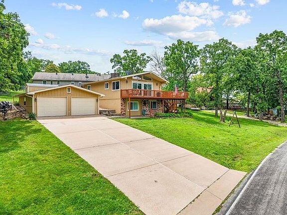 3rd image of 25630 Foxwood Circle