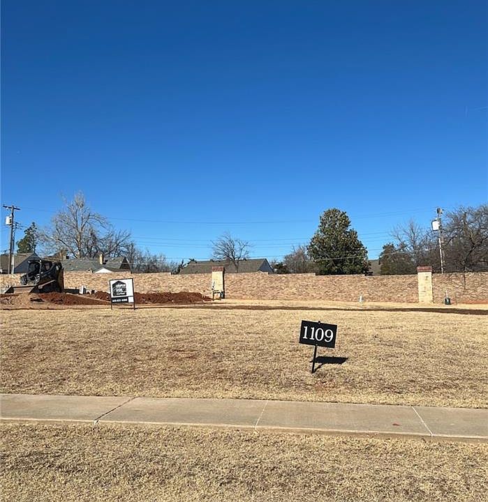 1st image of 1109 Cumberland Dr