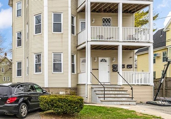 2nd image of 10 3rd St #1
