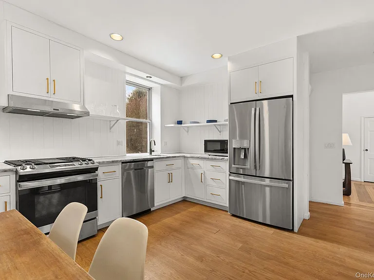 16 Bedford Rd #1 — Photo 2