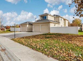 808 Augusta Dr, Nampa, ID 83686