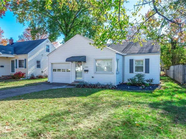 27865 Lincoln Rd, Bay Village, OH 44140