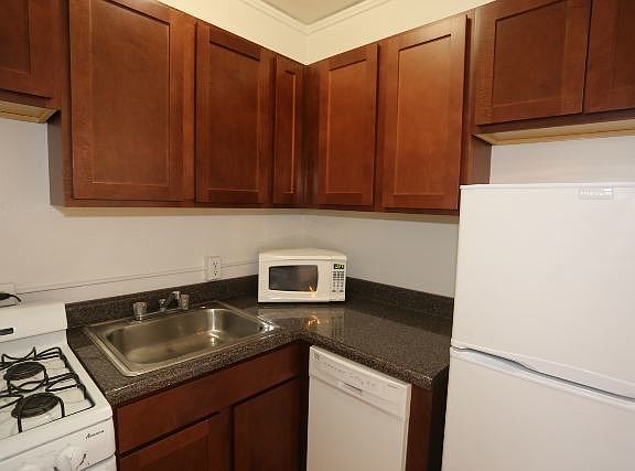 2nd image of 550 W Arlington Pl APT 303