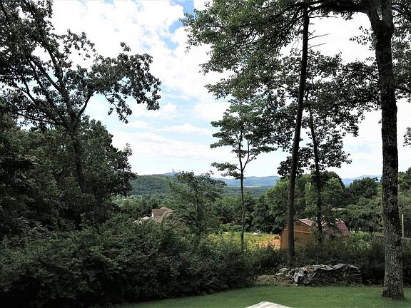3rd image of 4239 Toddsbury Dr