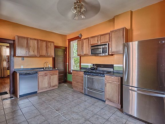 2nd image of 4276 Wyoming St