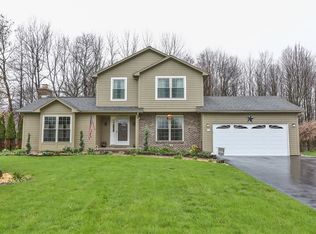311 Amy Ln, Brockport, NY 14420