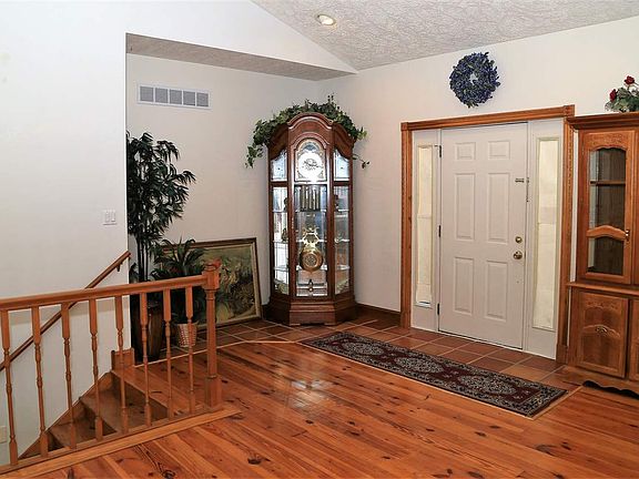 2nd image of 4105 Wycliffe Dr
