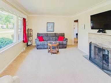 2nd image of 3523 Canterbury Ave